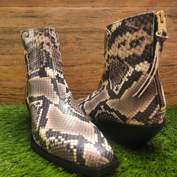 Host Pick 🥳🥳 New ALL SAINTS Lenora Snake Print Bootie Sz 36 - Picture 1 of 10